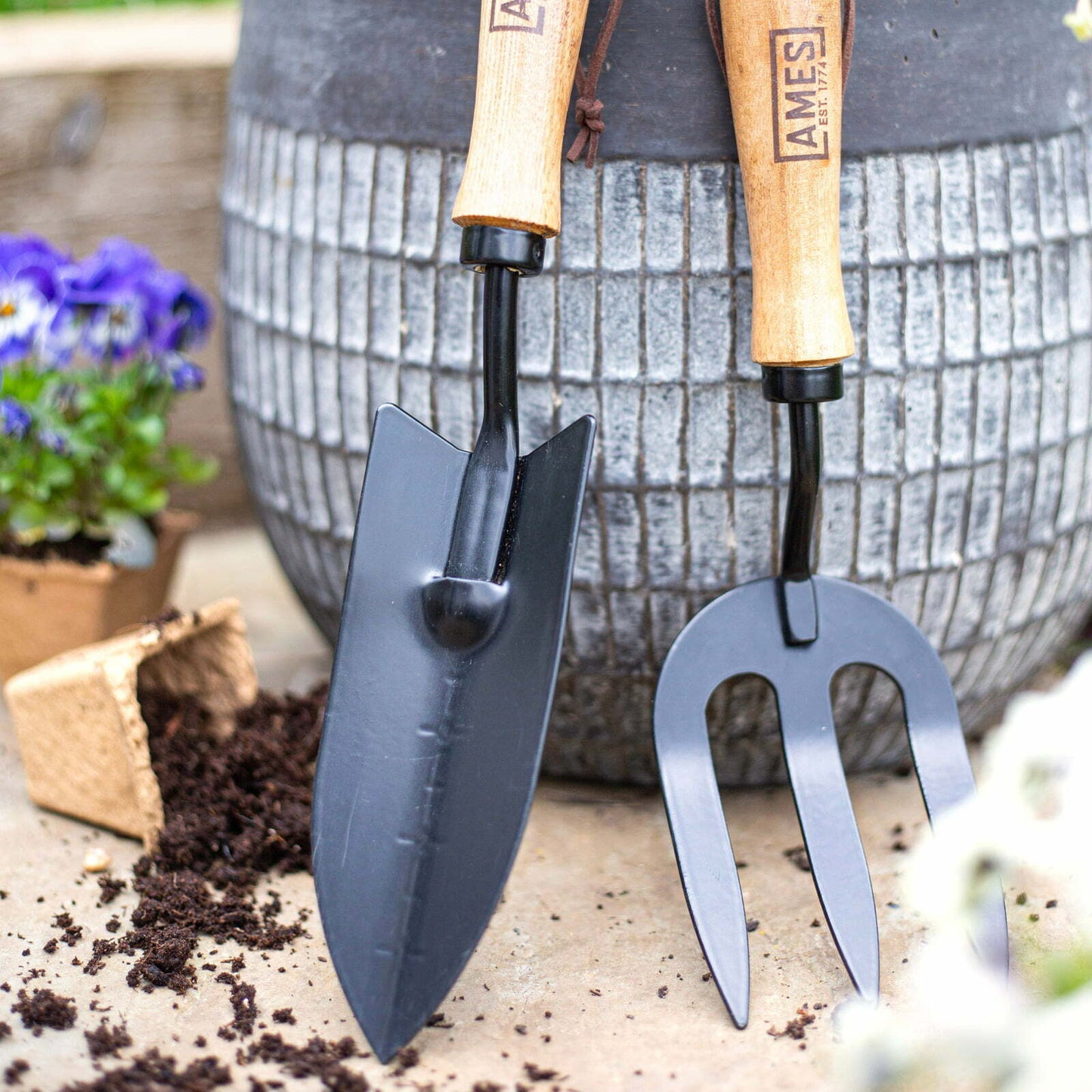 AMES Hand Transplanter- Carbon Steel-Easy Garden Centre