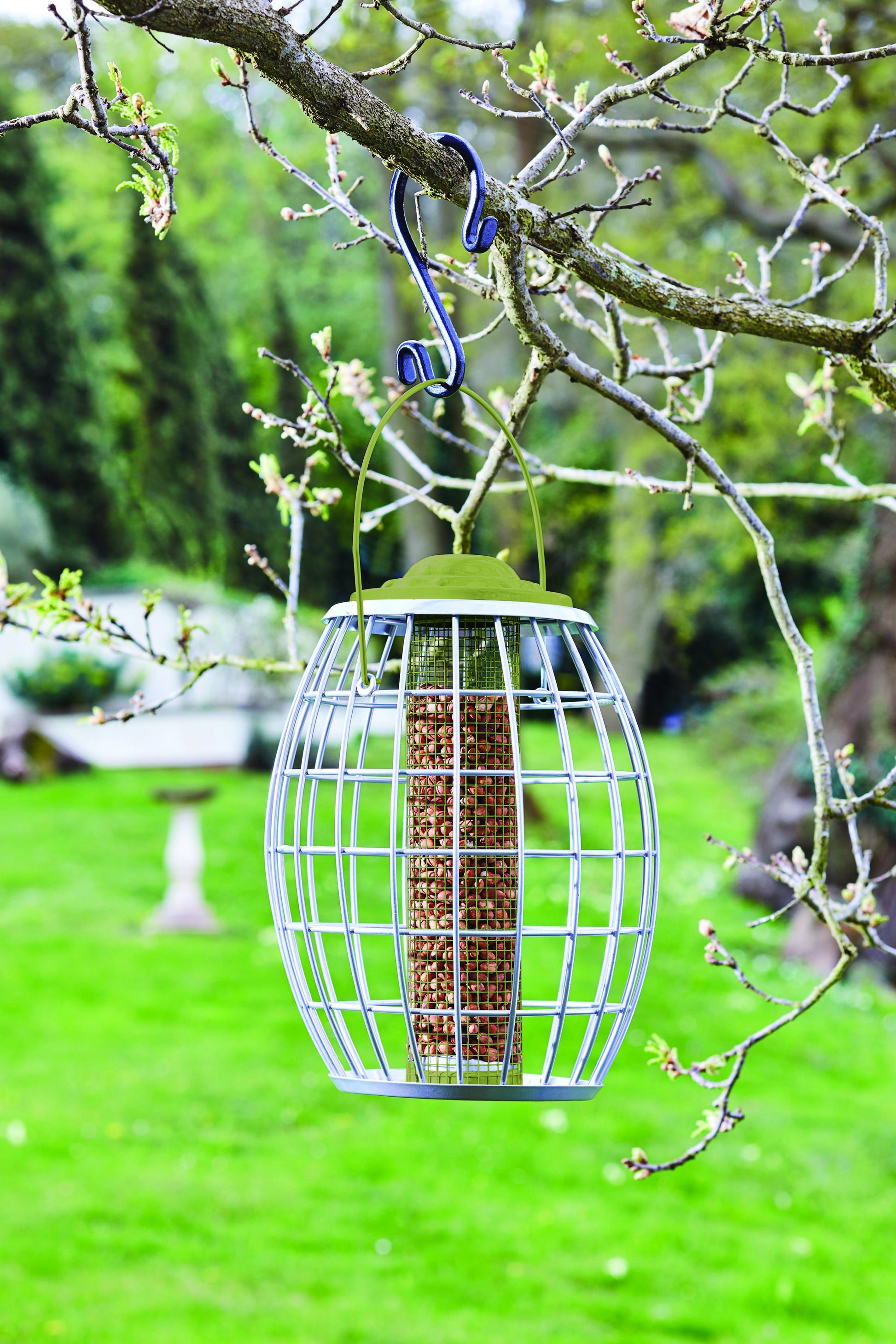 Ultra Squirrel Proof Peanut Feeder-Easy Garden Centre