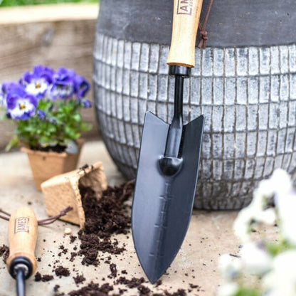 AMES Hand Transplanter- Carbon Steel-Easy Garden Centre